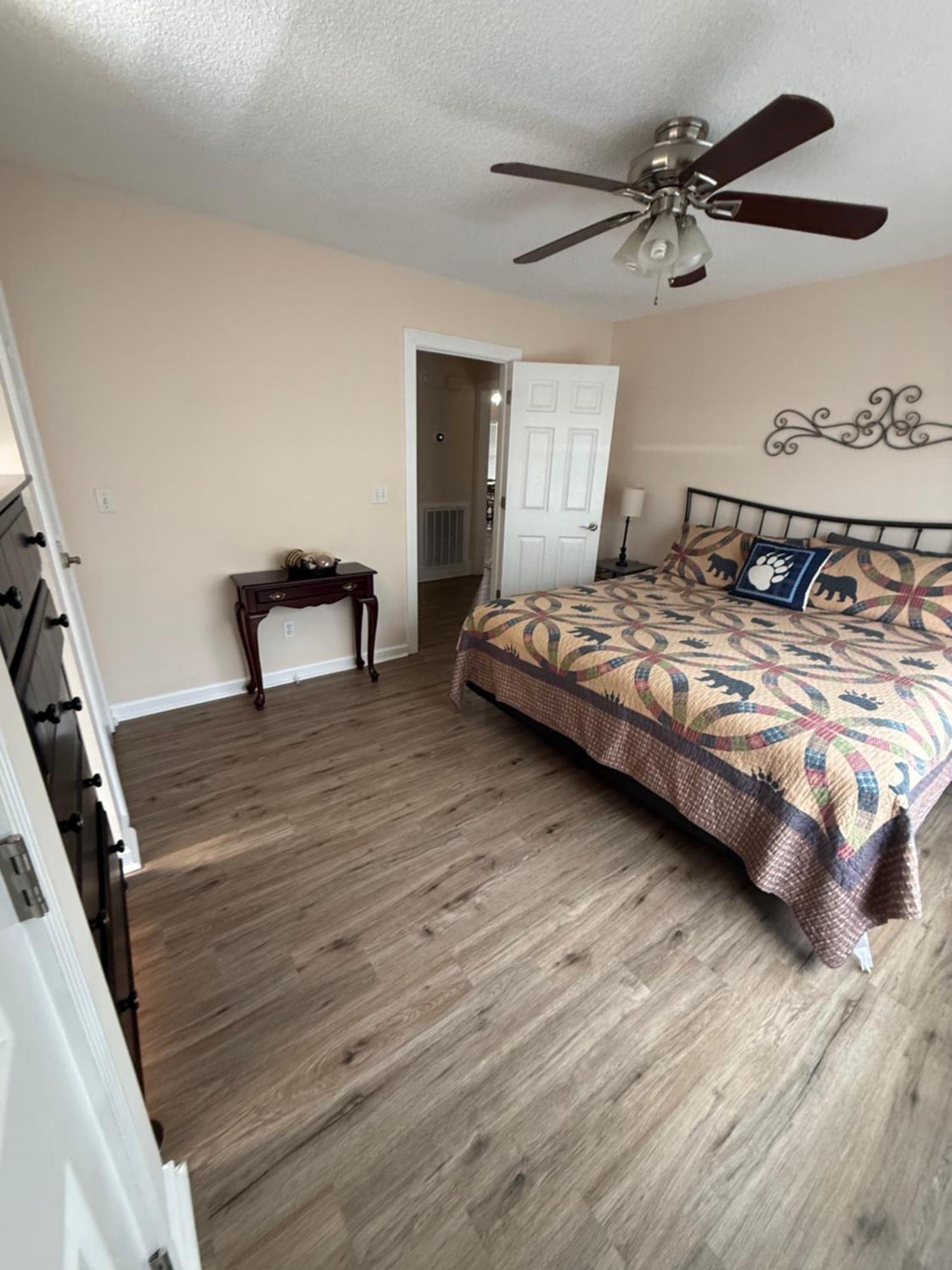 Bears Valley Inn - Great Location! - Peaceful, Children And Dog Friendly Retreat - Less Than 15 Min To All Attractions - Private Pool Club & Fishing Hole - Game Room With Tv Sevierville Eksteriør bilde